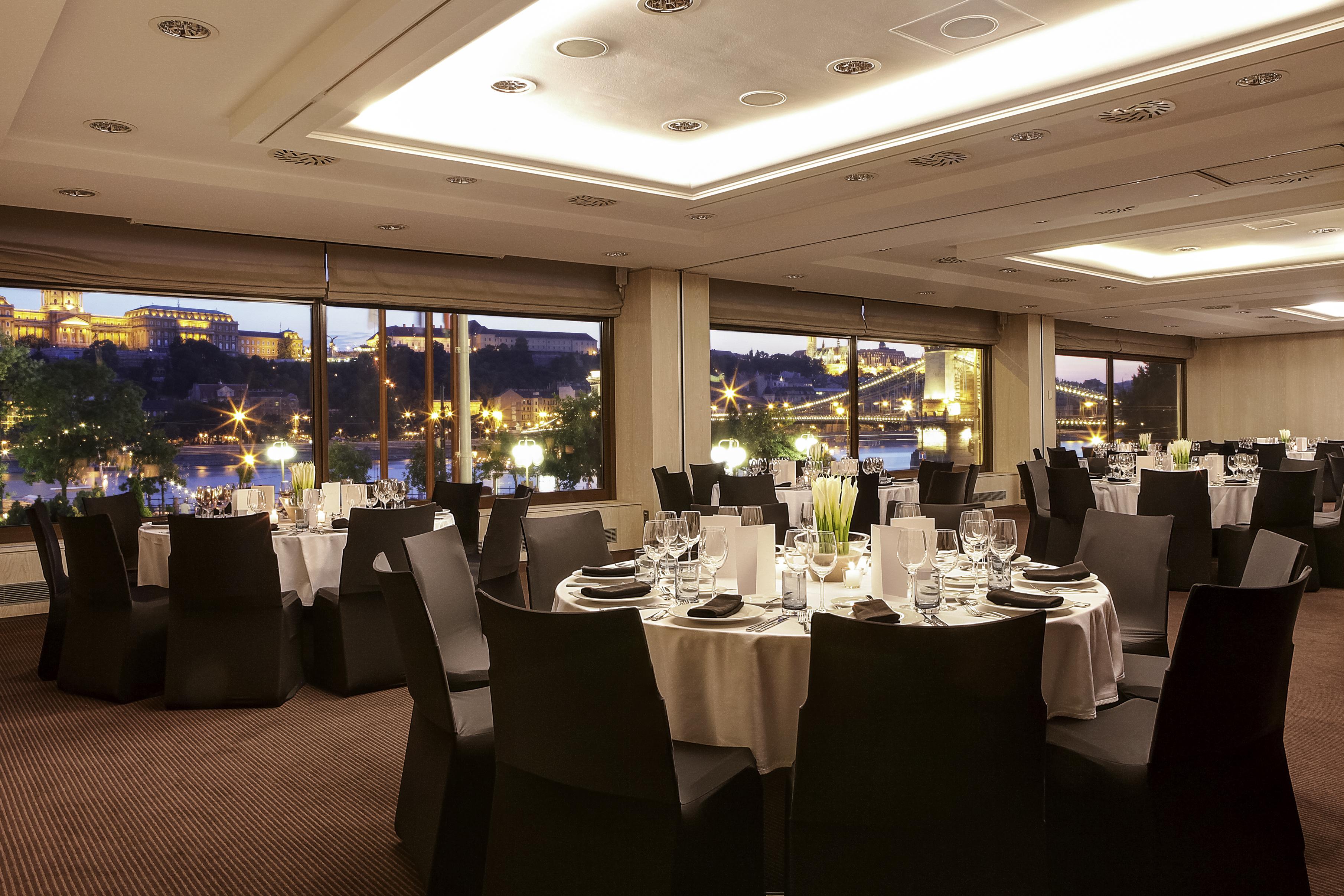 Sofitel Budapest Chain Bridge Bagian luar foto