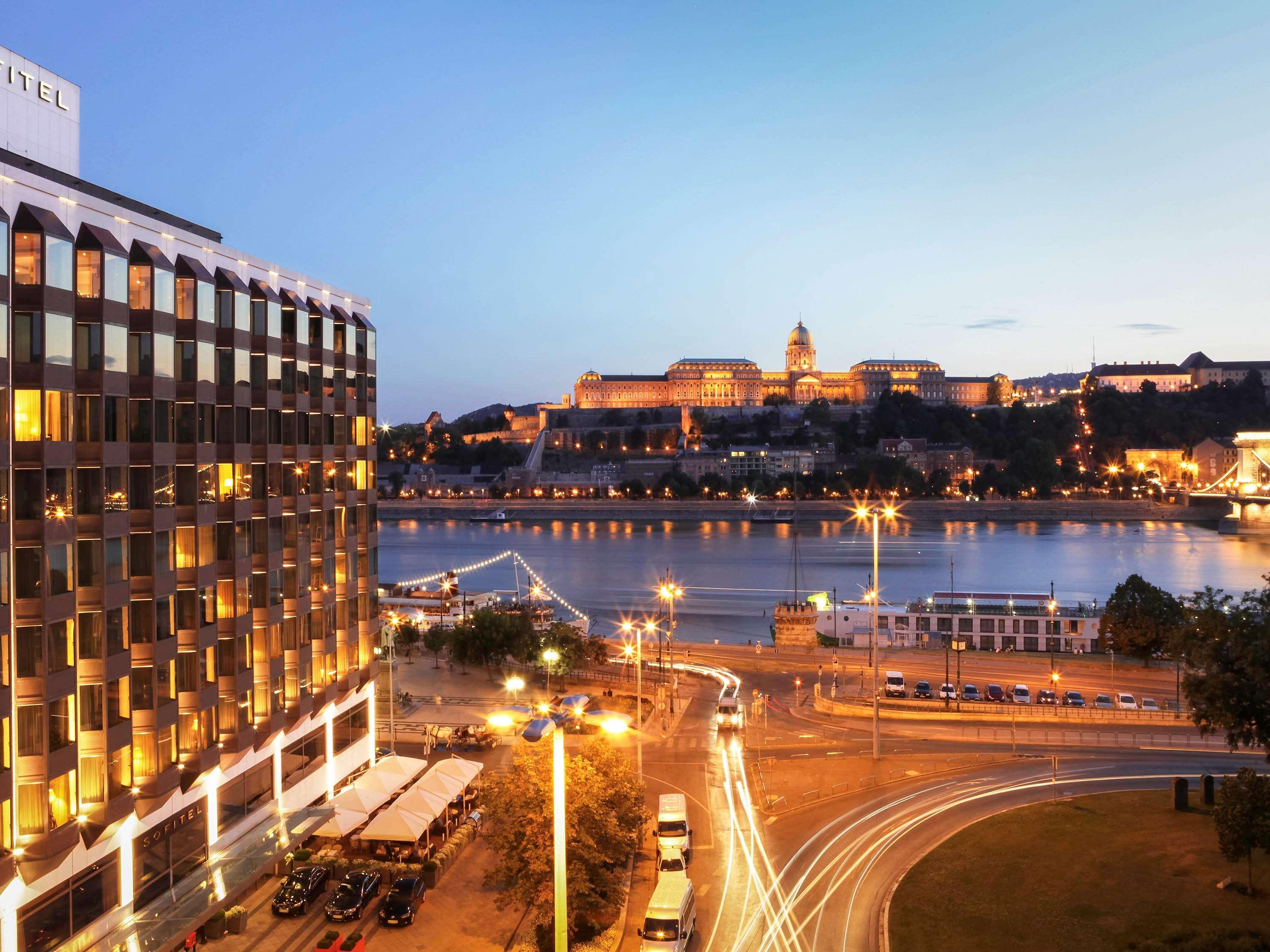 Sofitel Budapest Chain Bridge Bagian luar foto