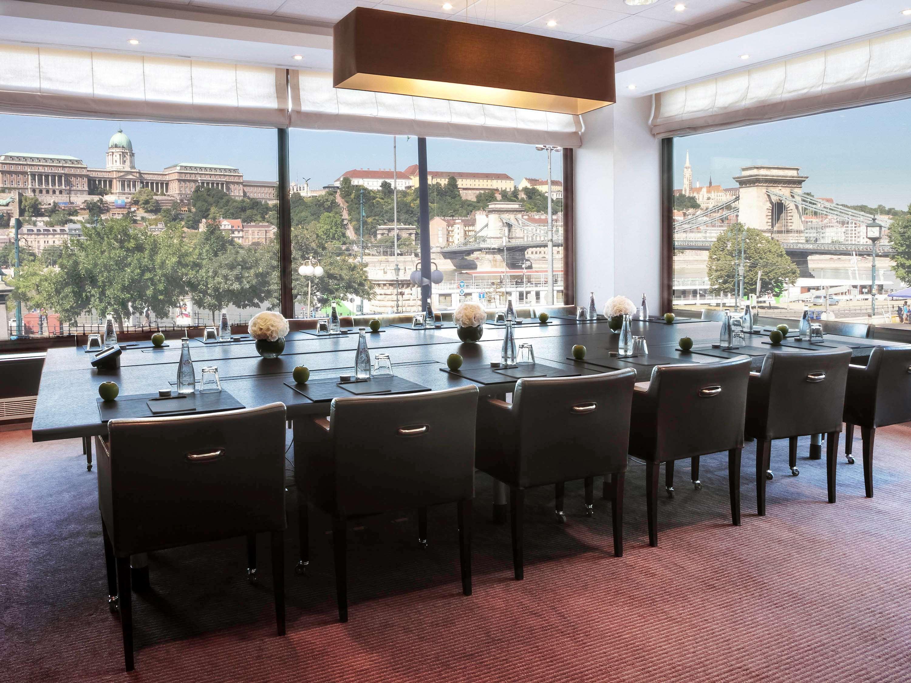 Sofitel Budapest Chain Bridge Bagian luar foto
