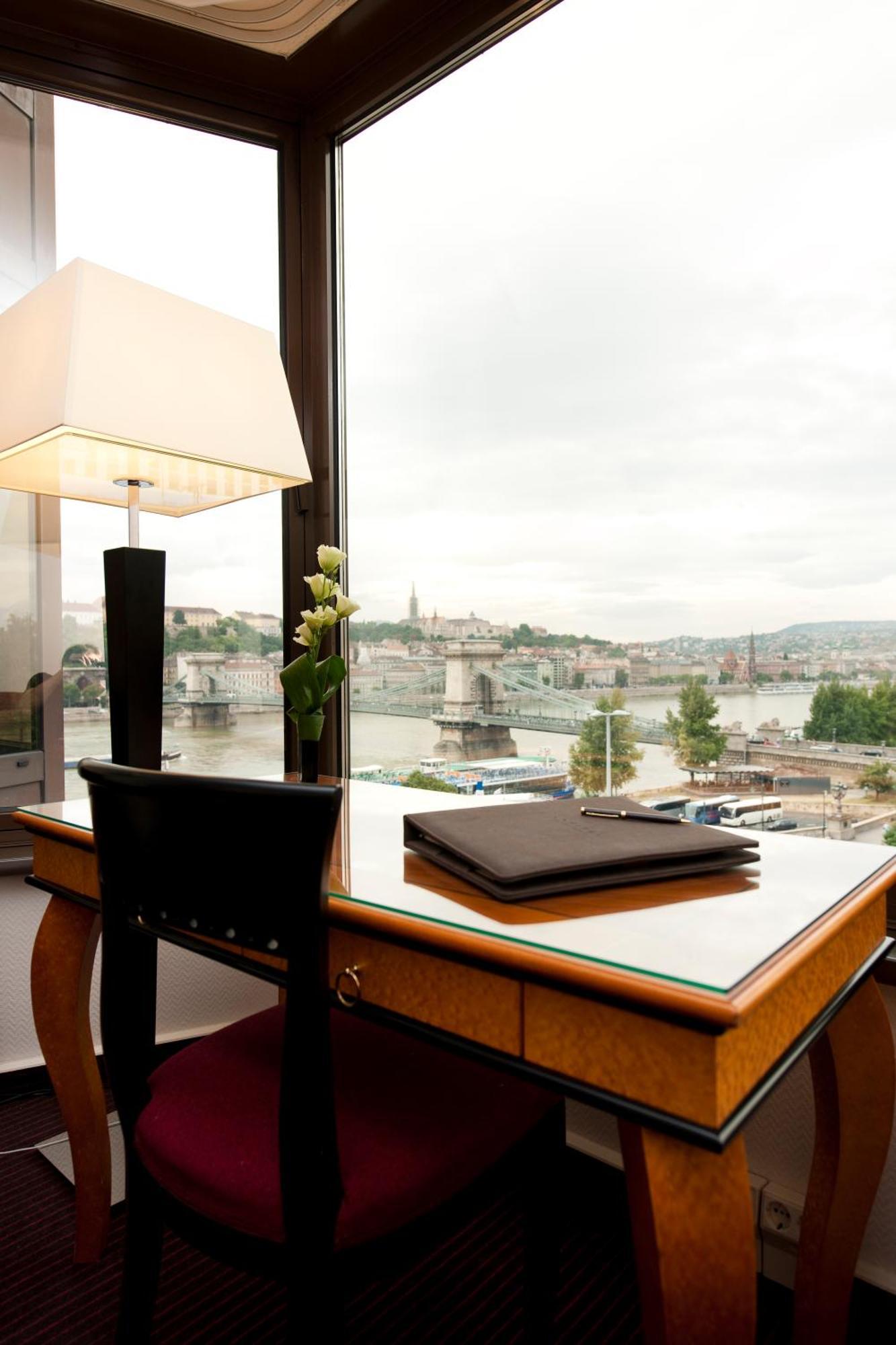 Sofitel Budapest Chain Bridge Bagian luar foto